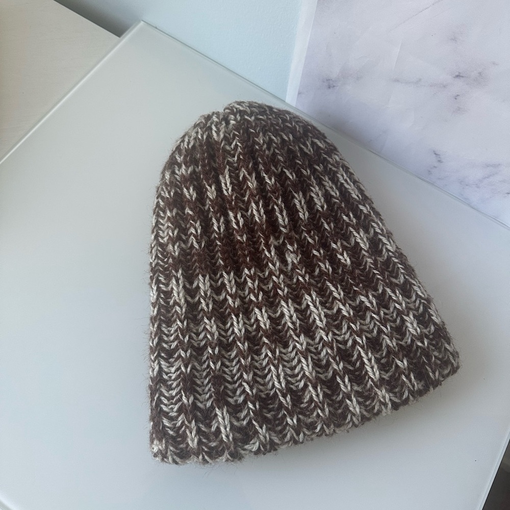 VINTAGE ENGLISH VILLAGE BEANIE ACRYLIC MADE IN JAPAN BROWN/CREAM ADULT ONE SIZE